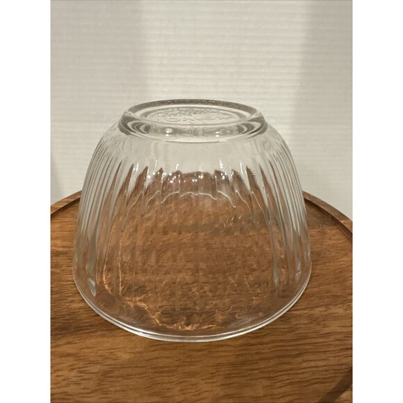 Pyrex 5.5" Clear Ribbed Small Mixing Bowl 3 Cup 750 ml # 7401-S USA Mint! - Picture 4 of 5